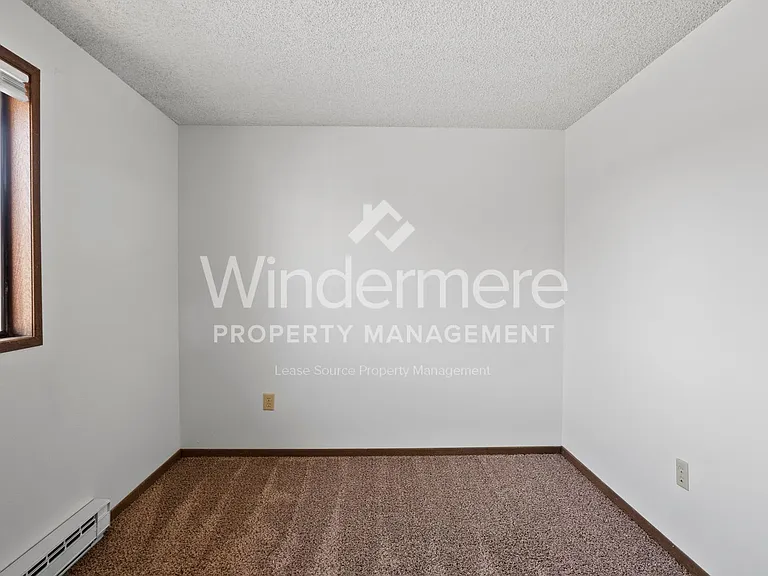 2702 E 31st Ave — Photo 45