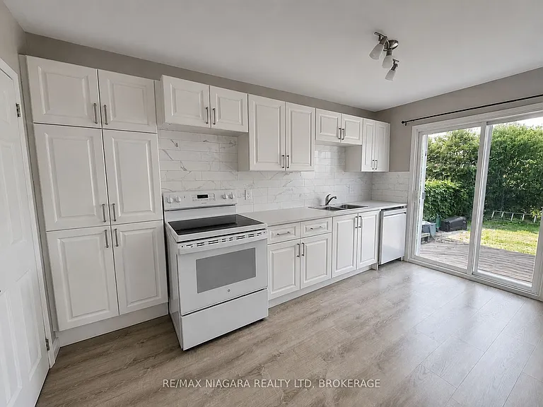 24 Union St #2 — Photo 2