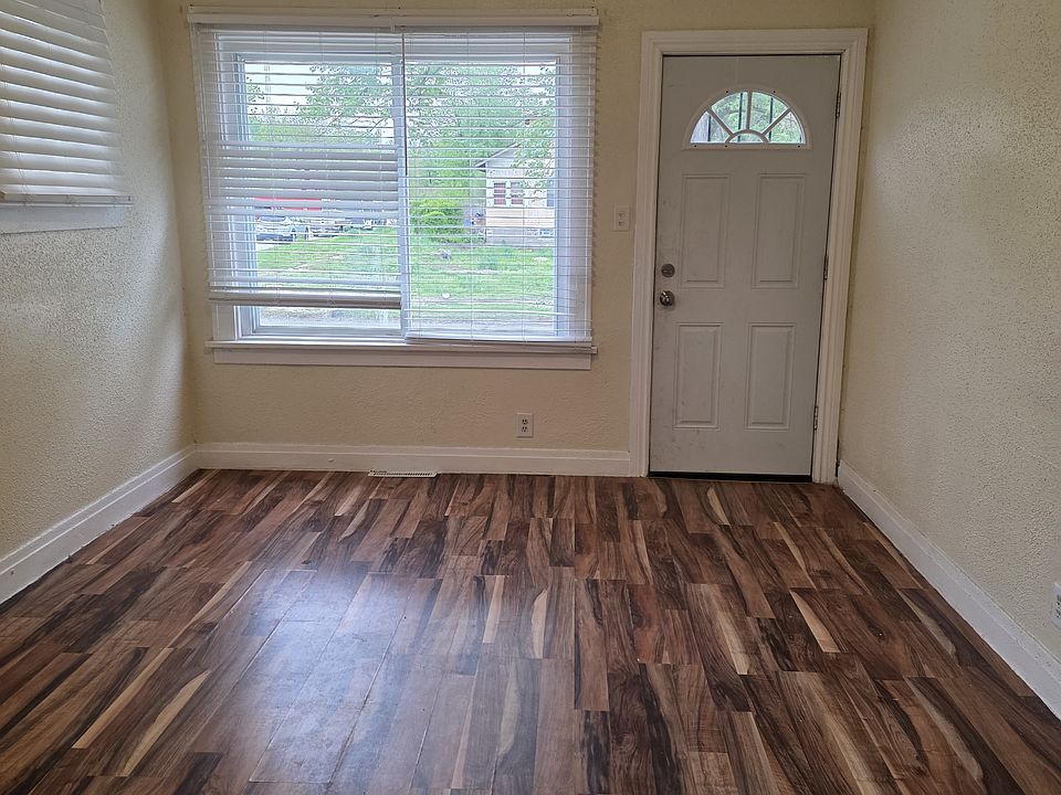 2nd image of 204 W 41st Ave