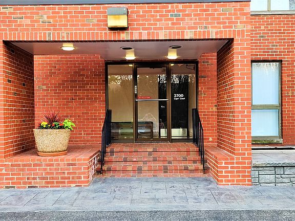 2nd image of 3700 Capri Ct APT 303