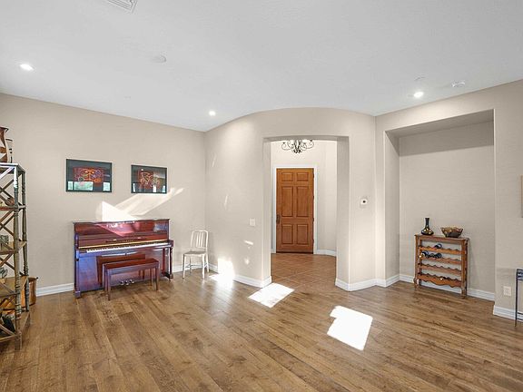 4th image of 17637 N 98th Way
