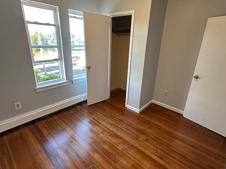126 Oak St #2B — Photo 5