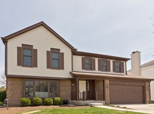 3941 Proctor Cir, Arlington Heights, IL 60004