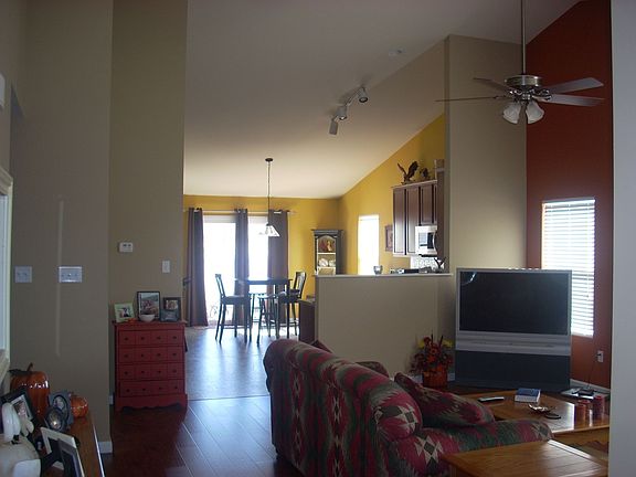2nd image of 1840 English Oak Dr