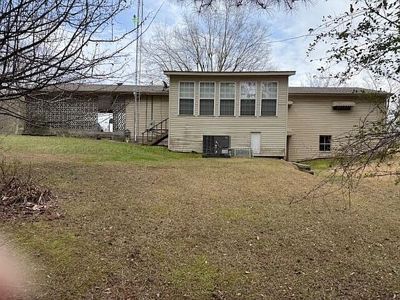 3rd image of 531 Pike Ave