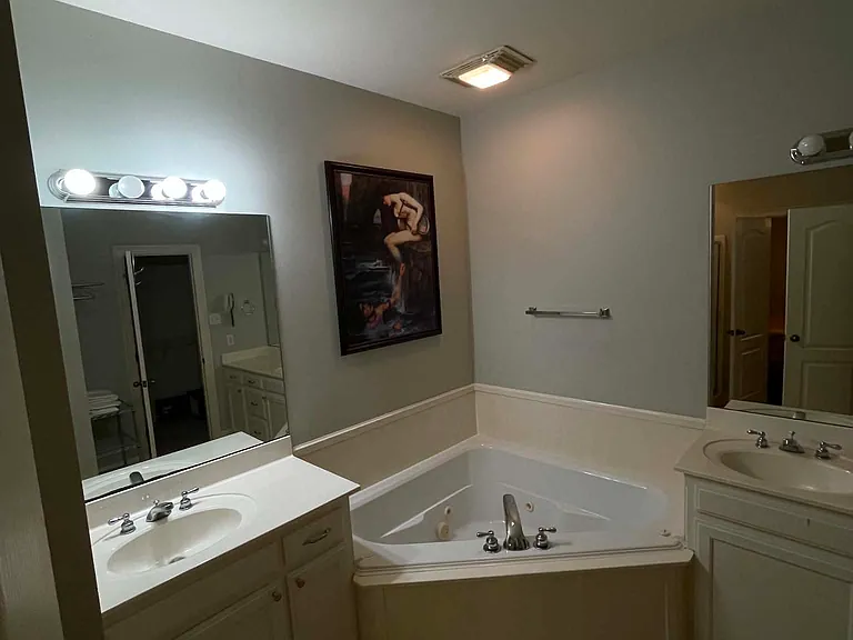 12366 Dutchtown Villa Dr — Photo 6