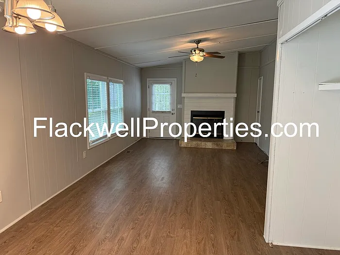 2 bed, 2.0 bath, $1,450 — Photo 3