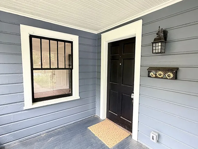 94 Louisiana Ave — Photo 2