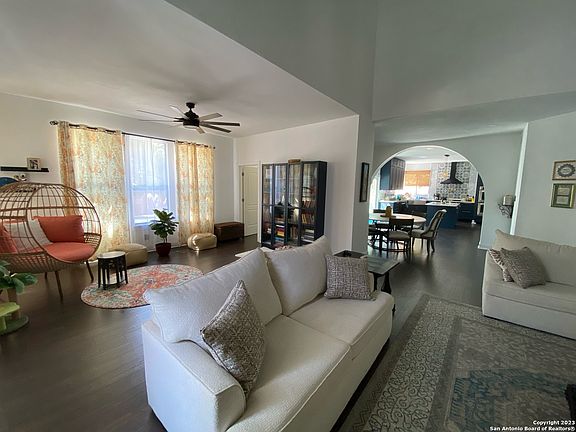 3rd image of 3034 Orchard Hill