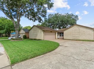 13834 Fleur De Lis Blvd, Cypress, TX 77429