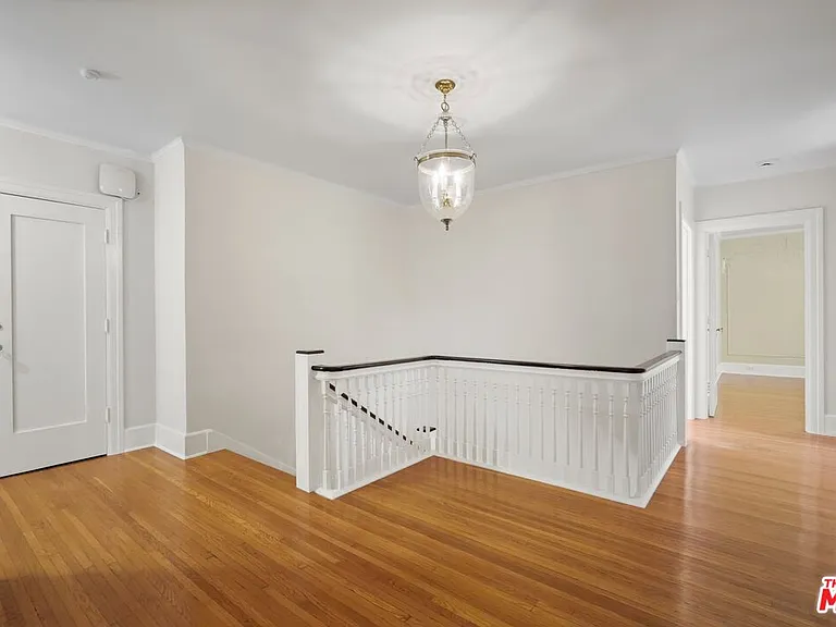 624 S Arden Blvd — Photo 25