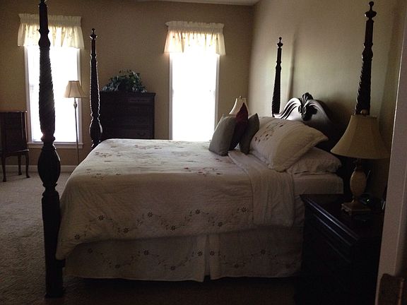 4th image of 832 Moss Creek Dr