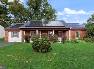 32 Nimitz Ln, Willingboro, NJ 08046