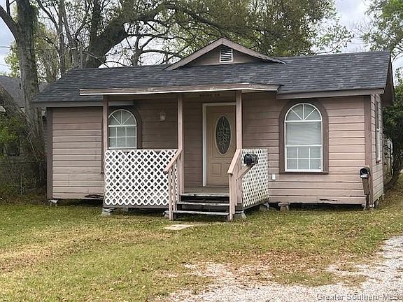 2nd image of 3206 Louisiana Ave