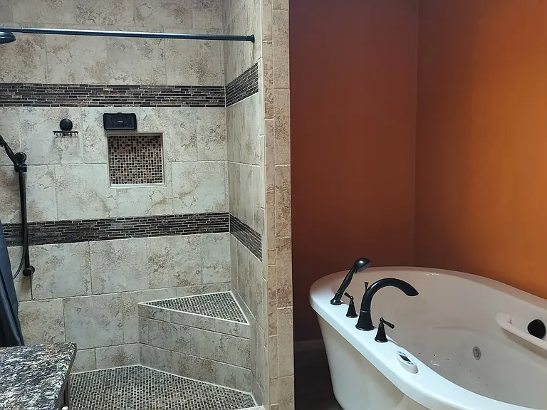 484 Western Ave #2 — Photo 9