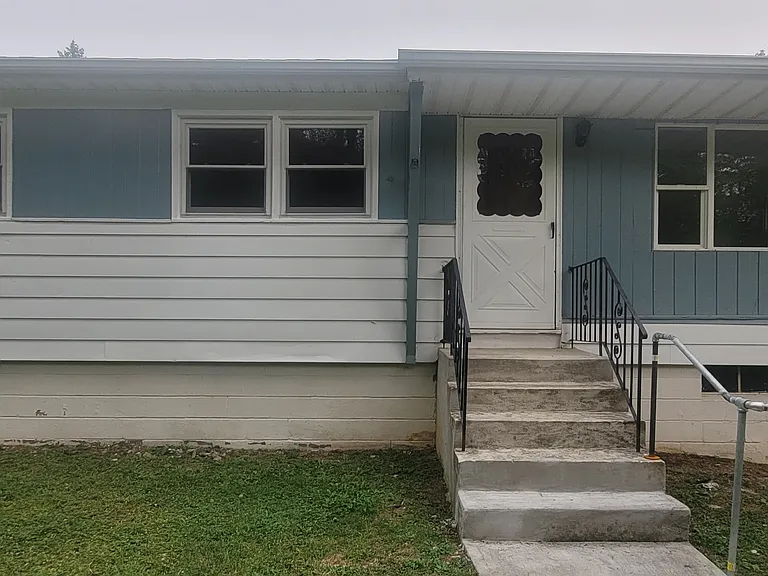 5198 Albany Post Rd — Photo 7