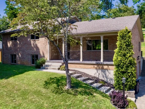 665 Valley View Dr, Morgantown, WV 26505