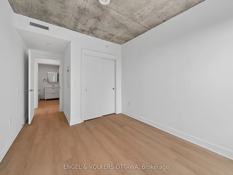 1360 Carling Ave #2307 — Photo 6