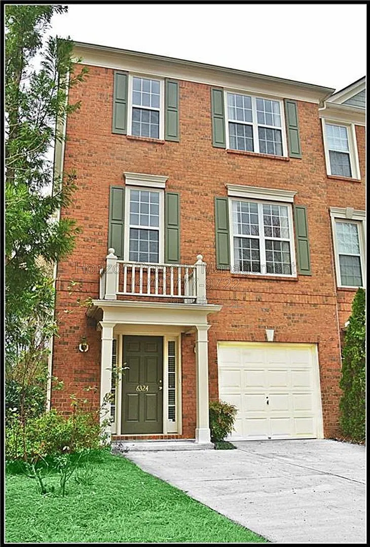 4 bed, 2.0 bath, 1690 sqft, $2,395 — Photo 1