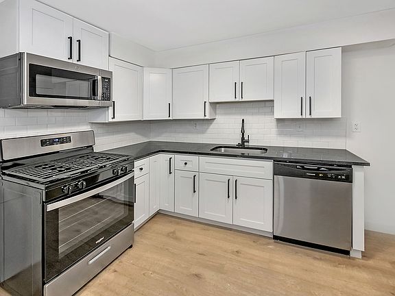 5th image of 1823 N 26th St