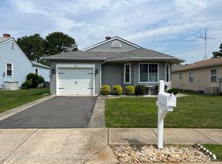27 Kinkora Ct W, Toms River, NJ
