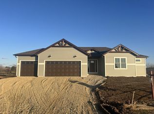 754 Golf Dr, Jefferson, WI 53549