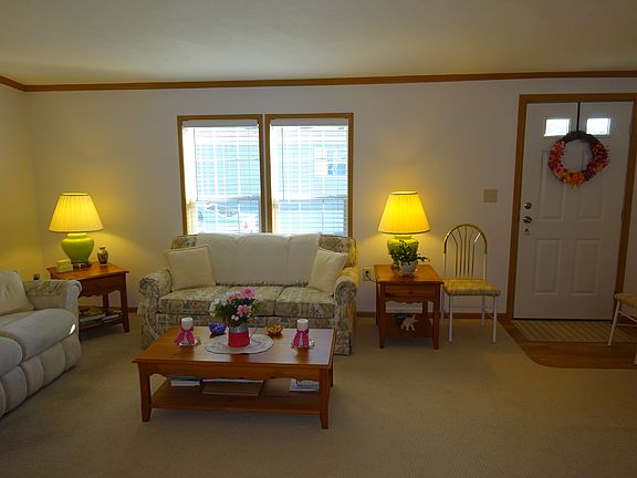 4th image of 6364 Kims Dr #420