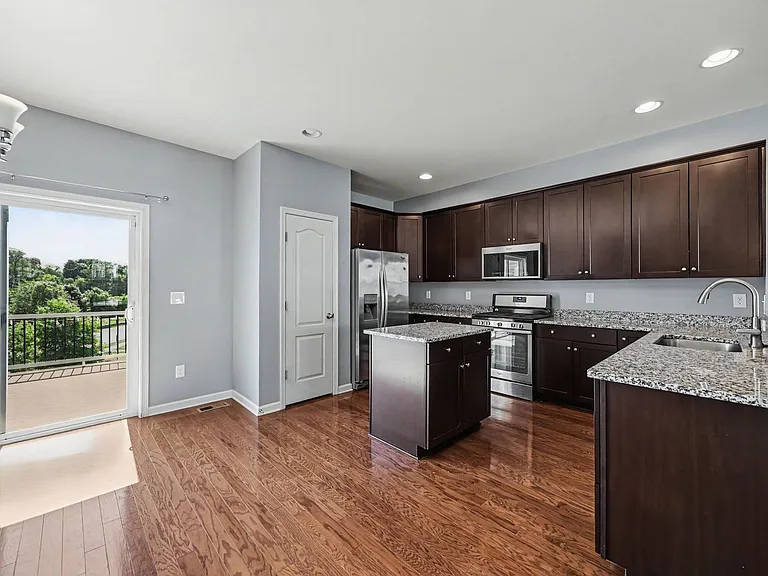1428 Hudgins Farm Cir — Photo 8
