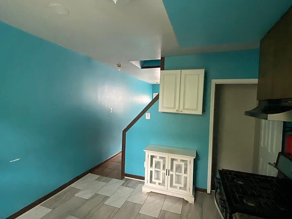 2nd image of 521 Norris St