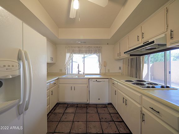 3rd image of 6515 N La Paloma Este