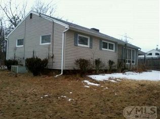 34 Alan St, Stone Ridge, NY 12484