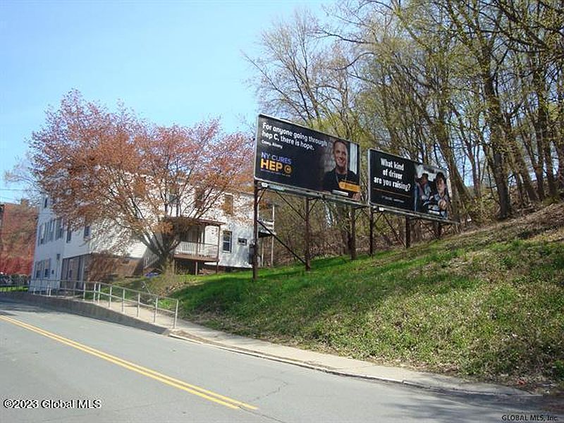 5th image of 1316 15th Street