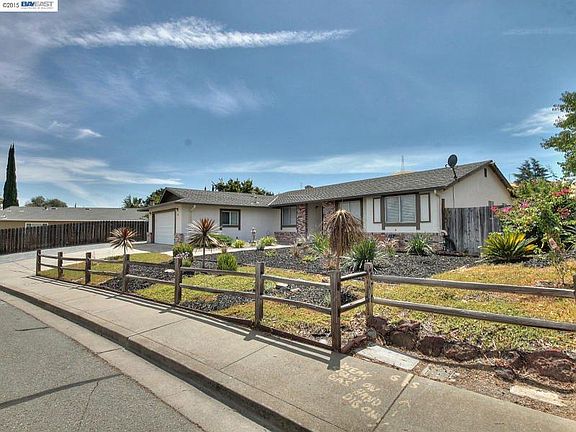 5th image of 8110 Crestview Dr