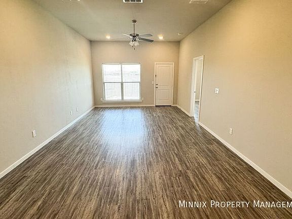 3rd image of 1921 Langford Ave #B