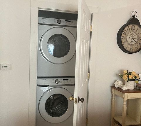 Washer / Dryer off Living Room