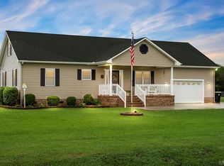 210 Scotland Dr, Elizabeth City, NC 27909