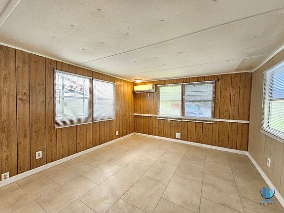 4th image of 503 Longfellow Blvd Lot 7