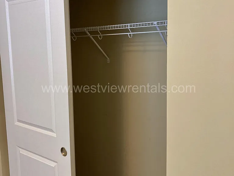 200 E Maple St — Photo 266