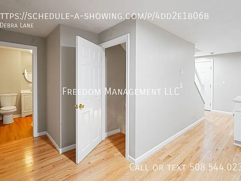 9 Debra Ln — Photo 2