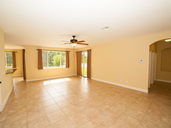 3rd image of 3941 SW 144th Ter