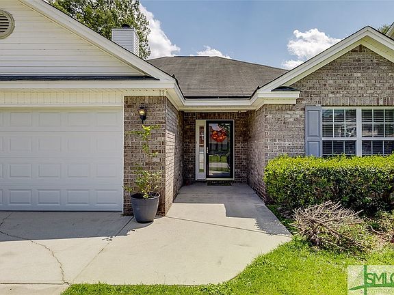 3rd image of 13 Wesleyan Drive