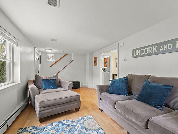 5th image of 5 Deerfield Road
