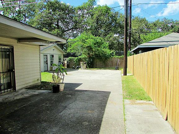 2nd image of 10225 Kelburn Dr