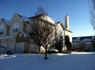 9 Saint Andrews Ct, Mount Holly, NJ 08060