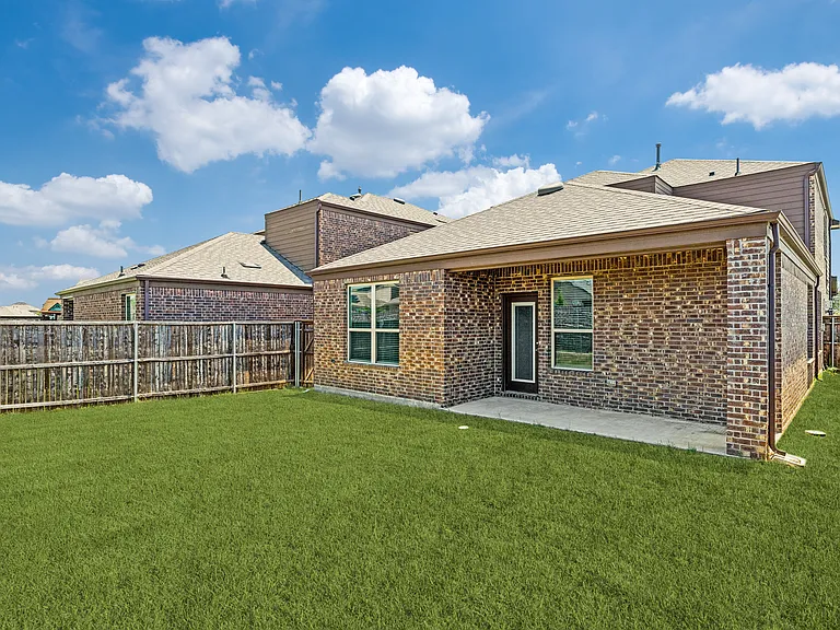 1612 Ferguson Ln — Photo 10
