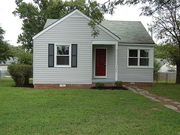 2nd image of 3204 Denver St
