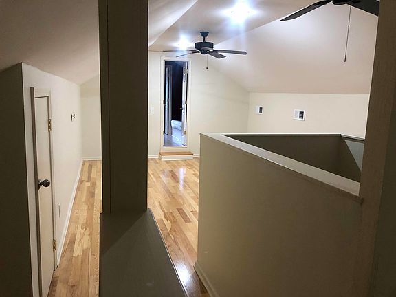 2nd image of 182 Kirkcauldy Dr