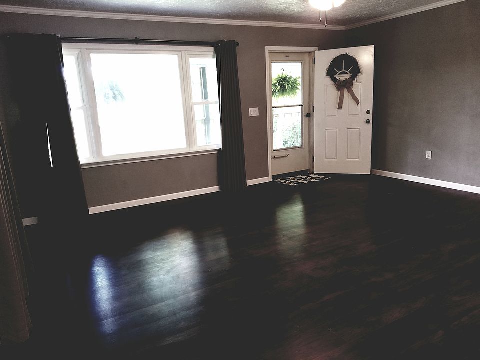 1st image of 610 Osceola Cir