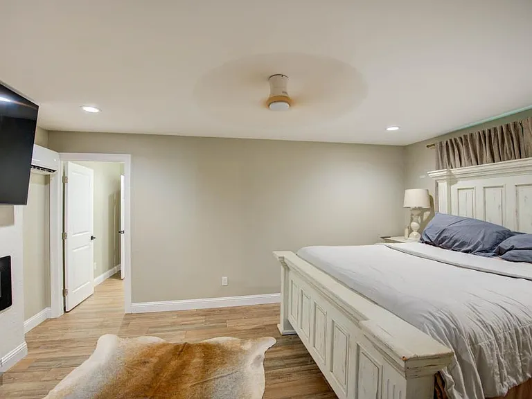 1710 Ray Ave — Photo 10