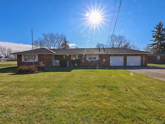 2nd image of 4409 Linden Ln